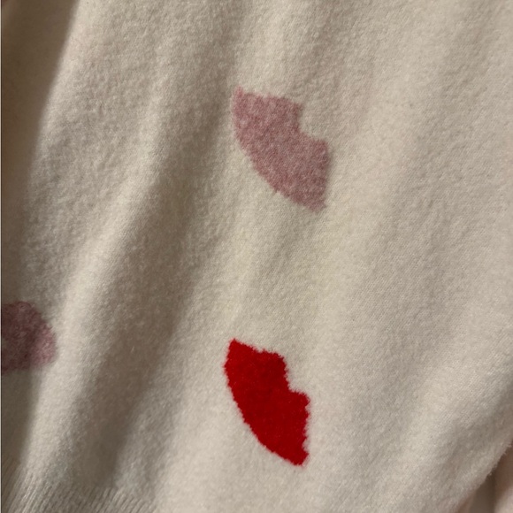 Lips Mock Neck Sweater - Picture 4 of 5
